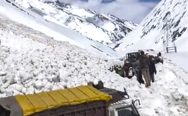 J-K: Avalanche warning issued for Bandipora, Ganderbal